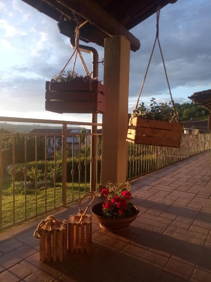 Bed and Breakfast Myricae Farigliano Exterior foto